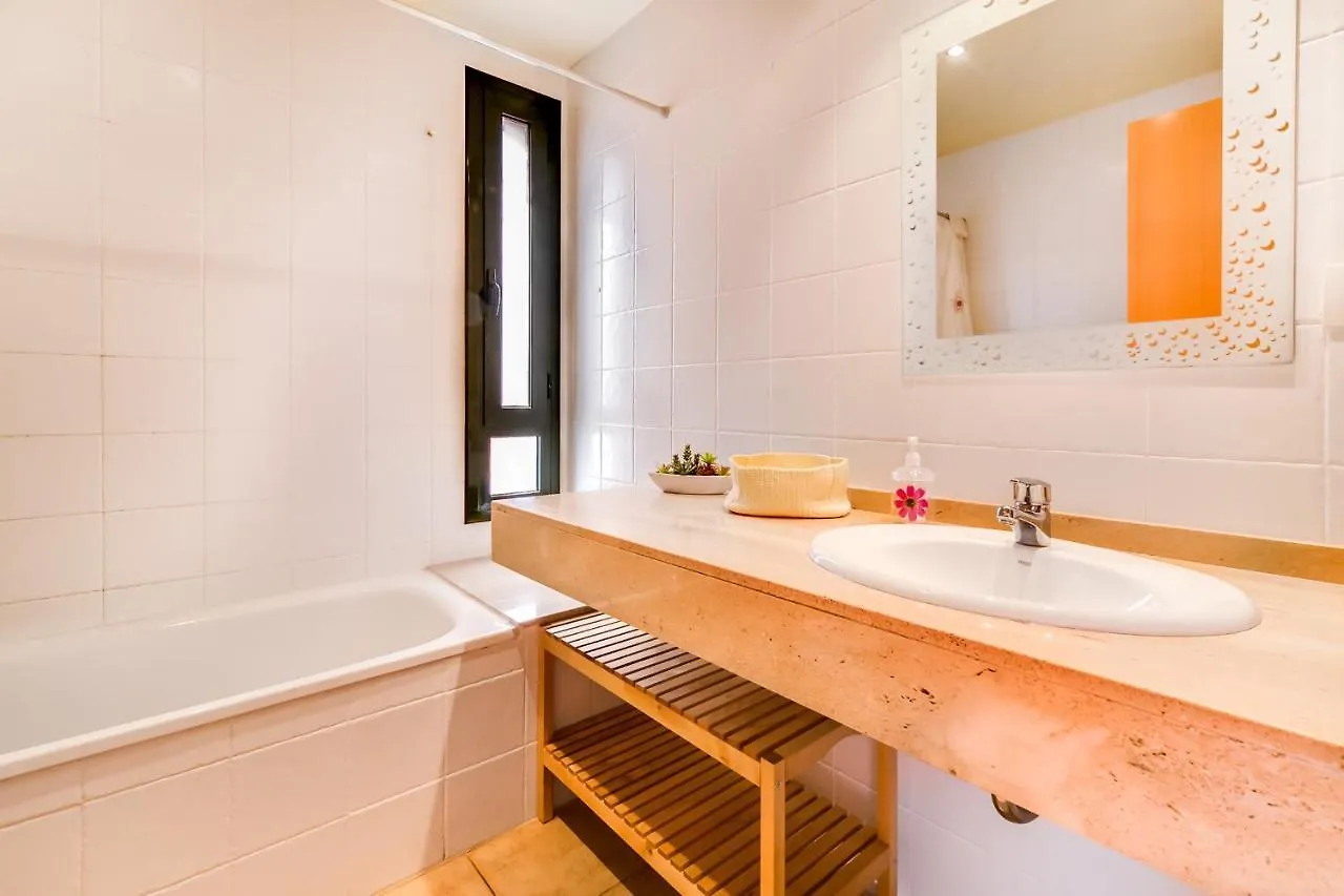 Vivalidays Mari Apartment Lloret de Mar
