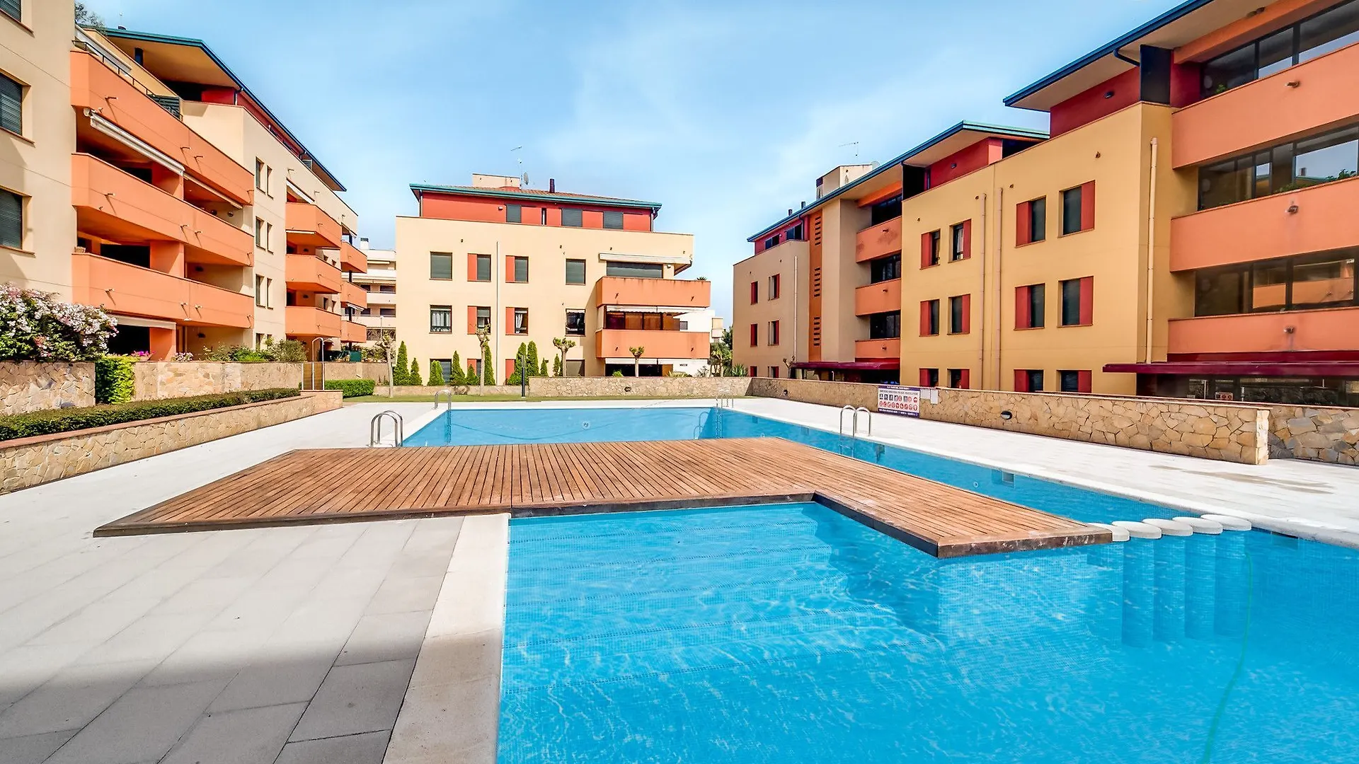 Vivalidays Mari Apartment Lloret de Mar