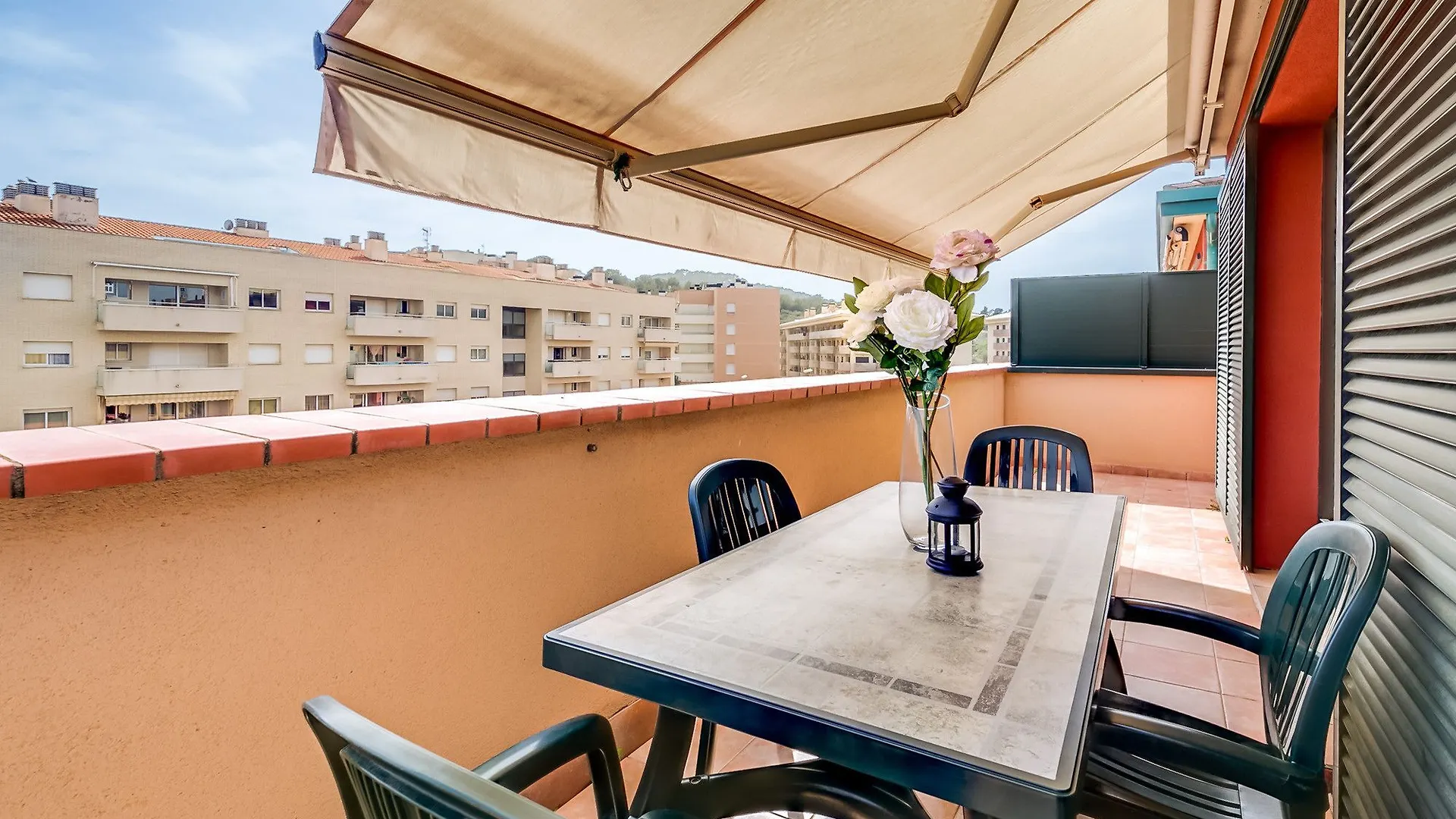 Vivalidays Mari Apartment Lloret de Mar 0*,